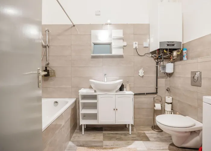 A Touch Of Provence And Pastels In The Centre דירה
