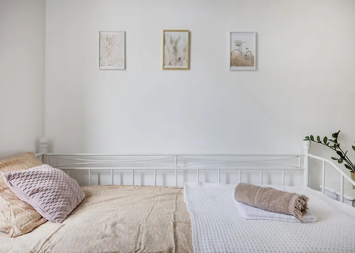 דירה A Touch Of Provence And Pastels In The Centre