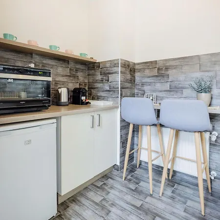 A Touch Of Provence And Pastels In The Centre Apartament *